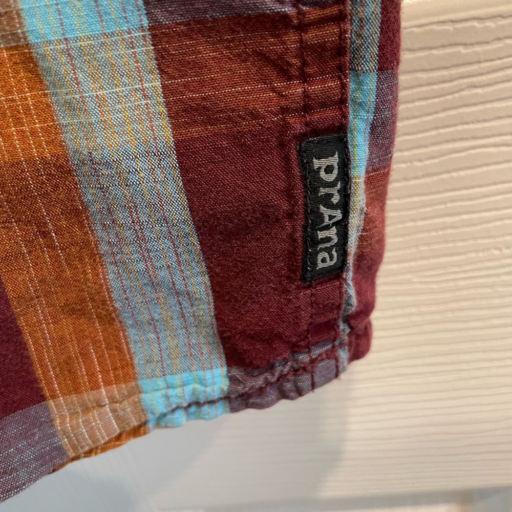 prAna Ecto SS Men’s XL short sleeve Button up plaid western shirt burgundy blue - Picture 6 of 8